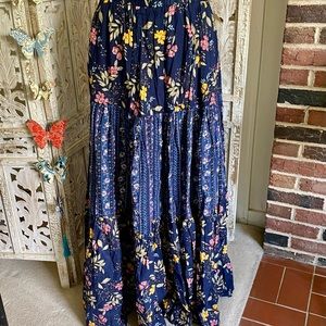 Easel Floral Boho Maxi Skirt Large  NWT